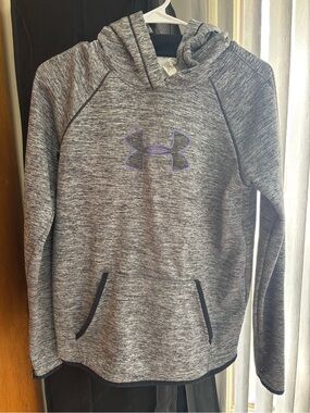 Under Armour Gray Heathered Pullover Hoodie with Black Trim